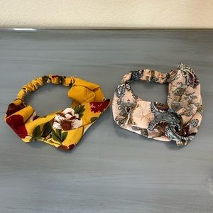 A set of two headbands